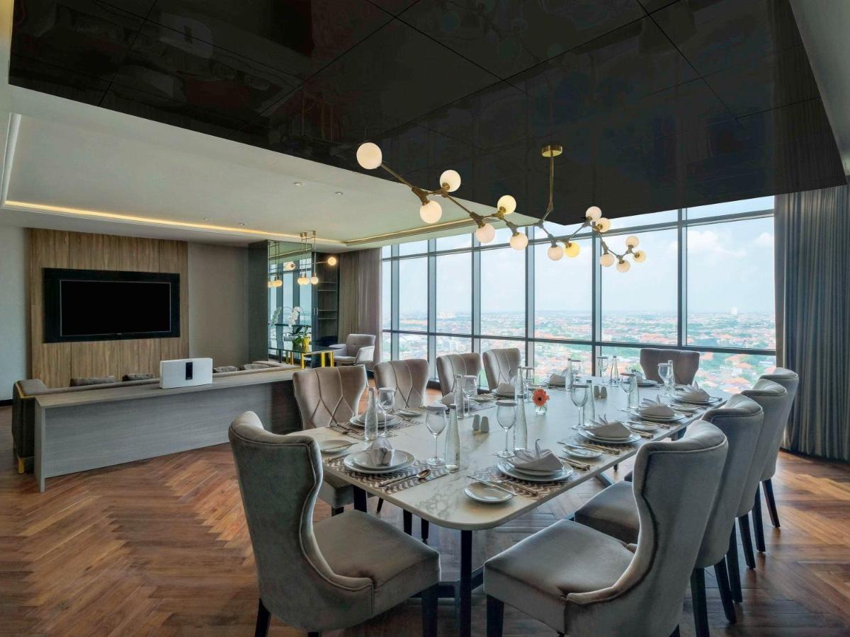 แกรนด์ เมอร์เคียว ซูราบายา ซิตี้ Hotel สุราบายา ภายนอก รูปภาพ